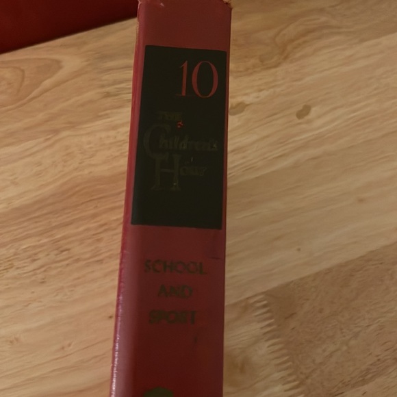 School and Sport The Children’s Hour hardcover vintage 1953 book 10 - Picture 7 of 17